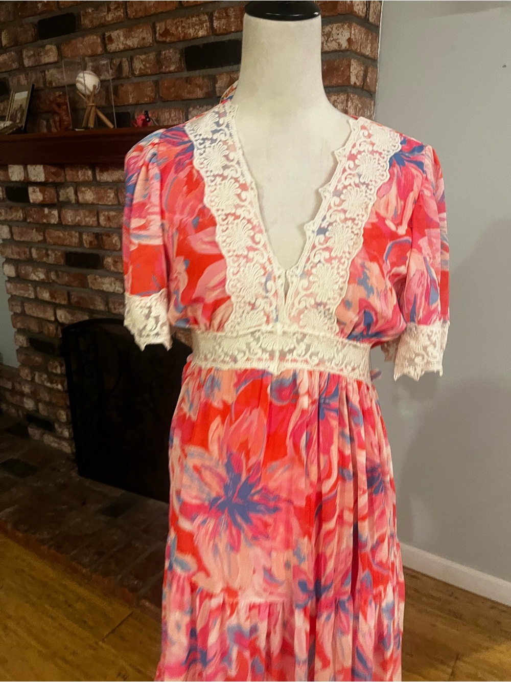 $140 Flying Tomato NWOT Coral Pink Floral Lace Maxi - Picture 4 of 8